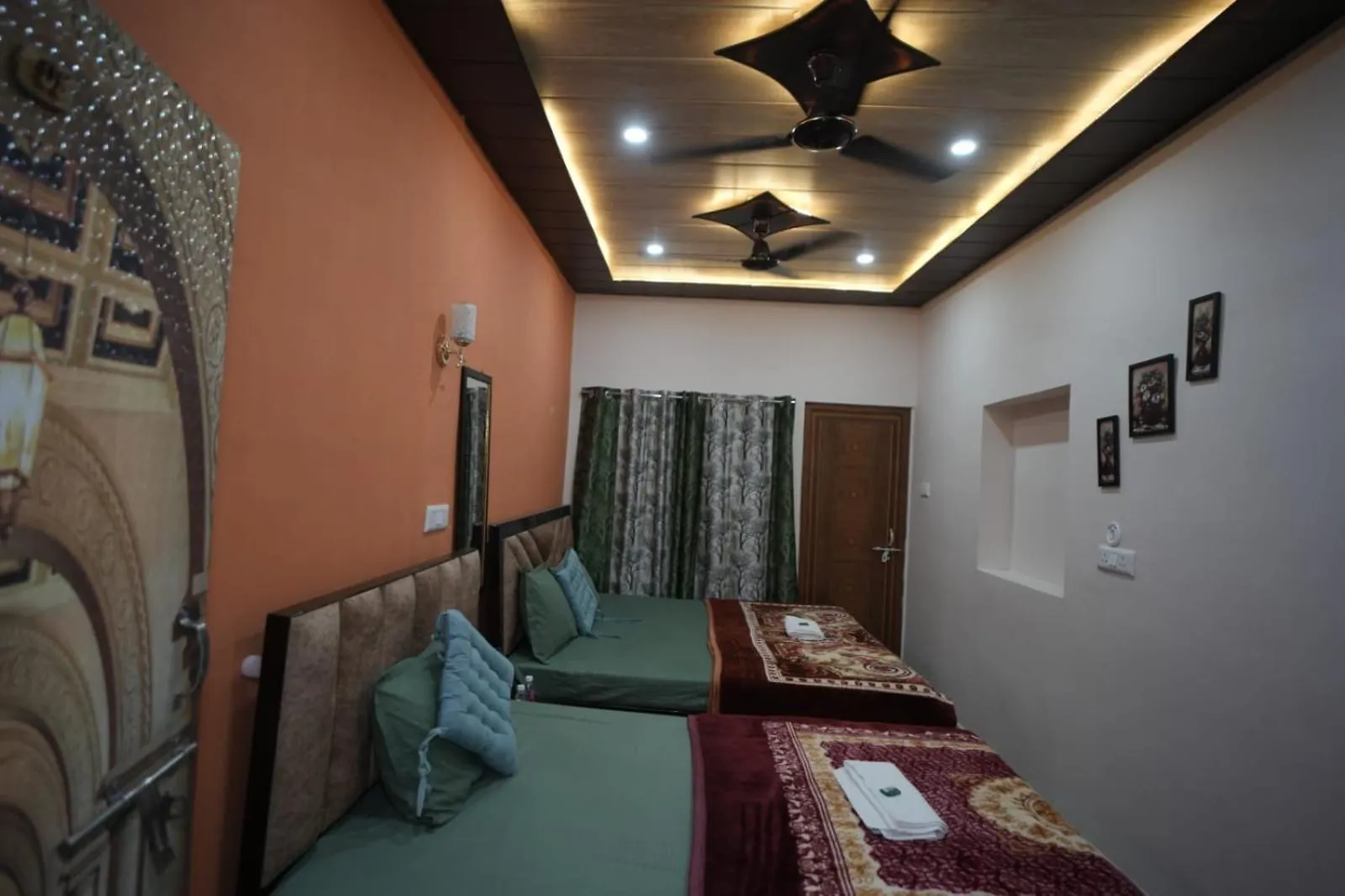 Bed & Breakfast Ambricana Paying Guest House Varanasi