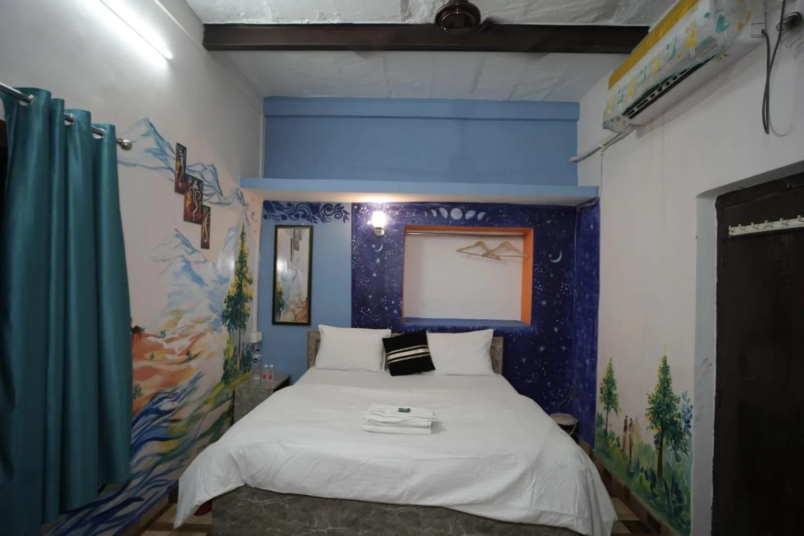 Ambricana Paying Guest House Varanasi